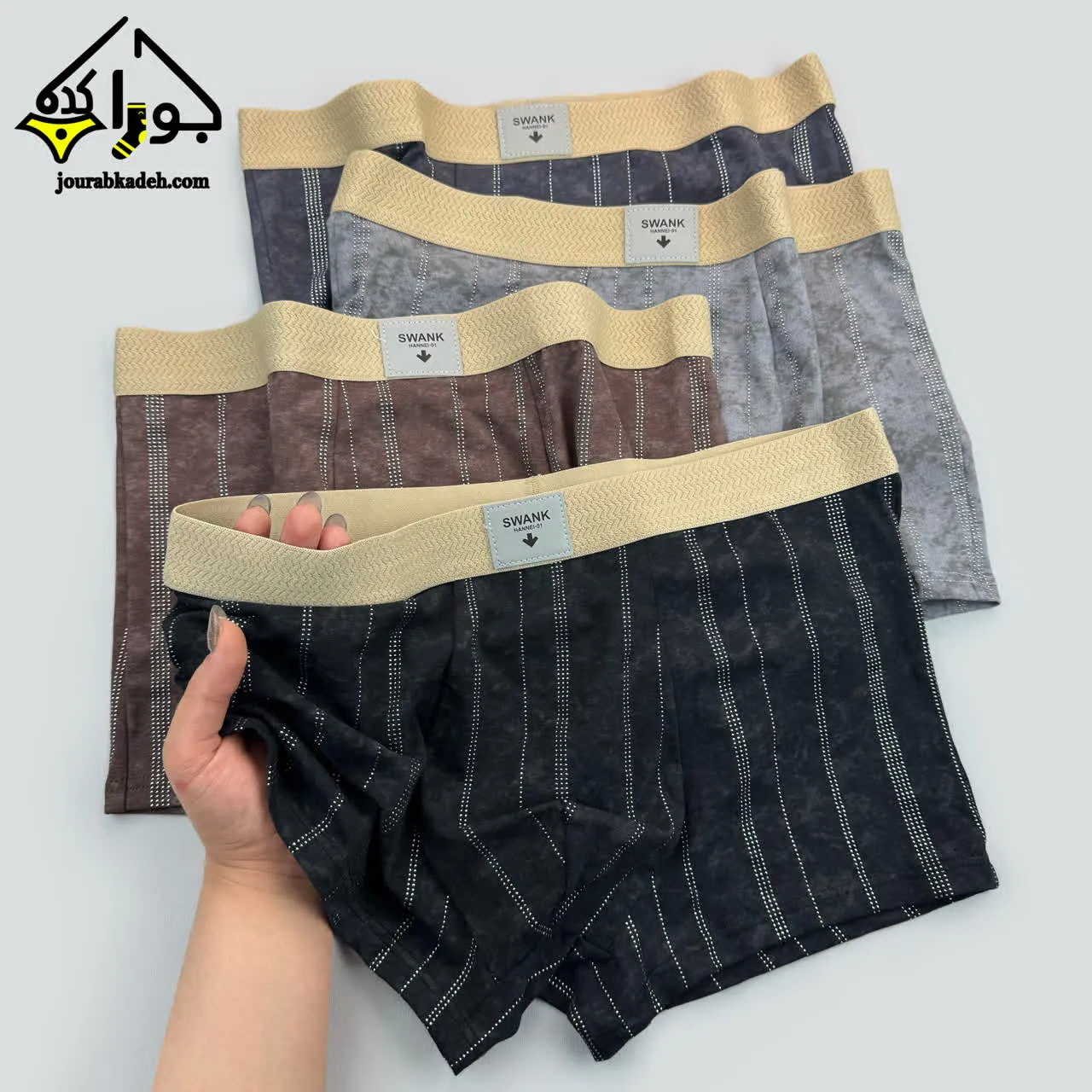 شورت نیمپا مردانه نگین برجسته نقره کوب برند لاکچری