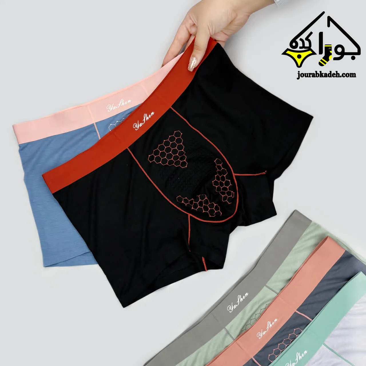 شورت نیمپا مردانه بدون درز ماساژور طرح کندو برند یاشین